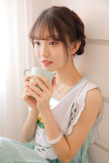 持田茜